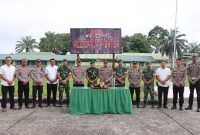 Foto : Momen Sinergitas TNI-POLRI, Jajaran Polres Melawi Melakukan Kunjungan dalam rangka HUT TNI ke-80 ke Kompi Senapan A 642 dan Sub Denpom XII 1-3, Minggu (5/10/2025).