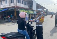 ‎Polres Sambas melaksanakan sosialisasi secara intensif terkait 10 sasaran prioritas penindakan selama Operasi Zebra Kapuas Tahun 2025. 

‎