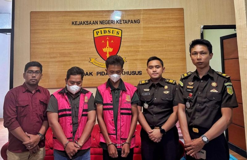 ‎Kejari Ketapang menetapkan dua mantan perangkat Desa Batu Tajam, Kecamatan Tumbang Titi, sebagai tersangka korupsi Dana Desa 2021–2023.