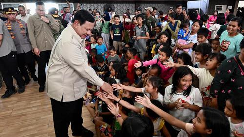 ‎Presiden Prabowo Subianto kembali meninjau lokasi terdampak bencana banjir di Provinsi Aceh, Minggu (7/12/2025). 