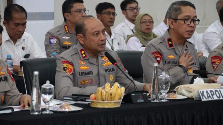 Kunjungan kerja Komisi III DPR RI di Graha Khatulistiwa, Mapolda Kalbar, Jalan Ahmad Yani, Pontianak, Kalbar, Rabu (10/12/2025). (Polda Kalbar)