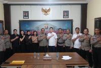 Polres Sanggau menggelar rapat pembahasan dan penyusunan Perjanjian Kerja Sama (MOU) dengan PT WAI di Ruang PPKO Polres Sanggau, Rabu (10/12/2025)