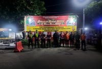 Polres Ketapang bersama personel gabungan dari Brimob, TNI, BPBD, dan Satpol PP melaksanakan kegiatan Patroli Cipta Kondisi dengan menyasar sejumlah gereja, pos pengamanan Ops Lilin, serta pusat-pusat keramaian