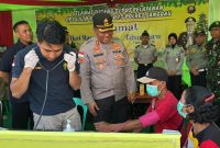 Kapolres Sanggau AKBP Sudarsono, S.I.K., M.Si., melakukan peninjauan langsung ke Pos Pelayanan Pujasera yang berlokasi di Kecamatan Kapuas