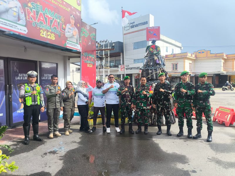 personel yang terlibat operasi melaksanakan kegiatan pengamanan, penjagaan, pelayanan, serta patroli di Pos Terpadu 93