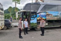 Kepolisian Sektor Entikong meningkatkan Kegiatan Rutin Yang Ditingkatkan (KRYD) dalam rangka Operasi Lilin Kapuas 2025 guna memastikan keamanan dan kelancaran setelah liburan Tahun baru 2026