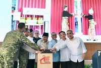 Presiden Prabowo Subianto memimpin peresmian operasional 1.061 Koperasi Desa/ Kelurahan Merah Putih (KDKMP) atau Kopdes Merah Putih yang dipusatkan di Nganjuk, Jatim, Sabtu (16/5/2026). Foto: BPMI Setpres/ Cahyo.