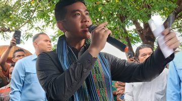 Wakil Presiden Gibran Rakabuming berdialog langsung dengan masyarakat Amfoang, Kabupaten Kupang, Nusa Tenggara Timur (NTT), Jumat (22/05/2026)