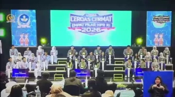 Lomba cerdas cermat (LCC) Empat pilar MPR RI 2026 tingkat provinsi Kalimantan Barat yang di gelar di Novotel Pontianak convention centre Jumat(9/5/2026) sumber gambar tangkapan layar YouTube MPRGOID./Ig smansaptkinformasi 