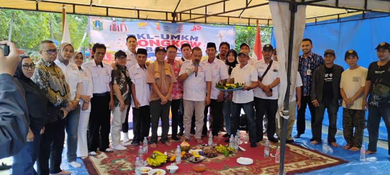 Asosiasi Pedagang Kaki Lima Indonesia Perjuangan (APKLI-P) bersama BAKESBANGPOL dan DINAS PPKUKM DKI Jakarta menggelar “GEMBIRA RIA KONGKOW BARENG PKL UMKM” di lapangan Futsal Papanggo Jakarta Utara, Kamis, 11 Juni 2026.